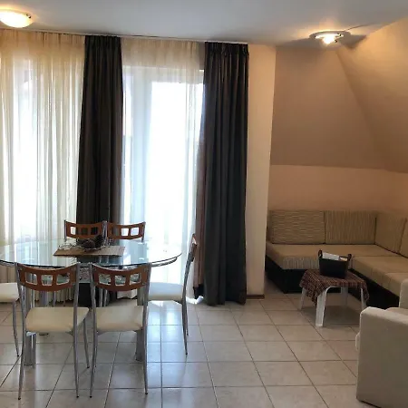 Апартаменты Ganz Real Estate 3 *